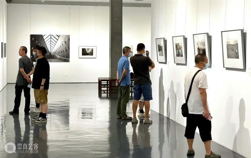 展览回放 | 心照于相——传统黑白银盐摄影展 视频资讯 罗湖美术馆 崇真艺客